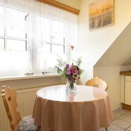 Apartment Ost29 Komoran *